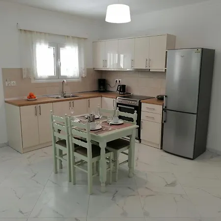 Nikos Gialos Country house