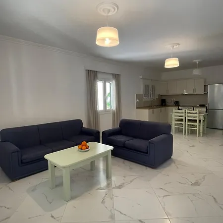 Nikos Gialos Country house *