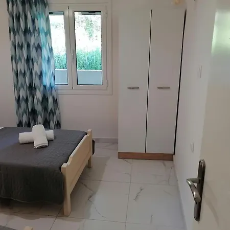 Country house Nikos Gialos Karousades (Esperies)