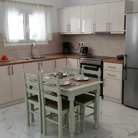 Country house Nikos Gialos
