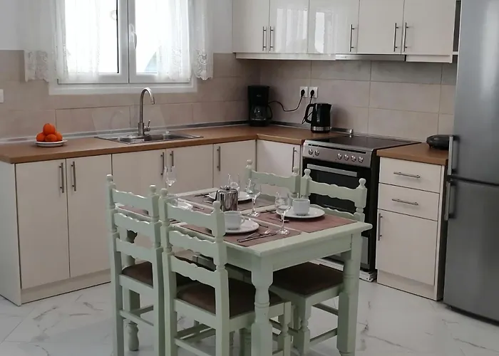 Casa rural Nikos Gialos *